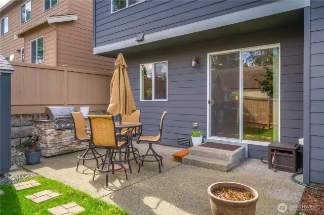 Outdoor cooking with plumbed in Gas BBQ Center