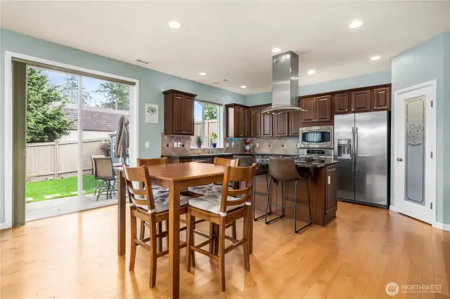Casual eating area off kitchen