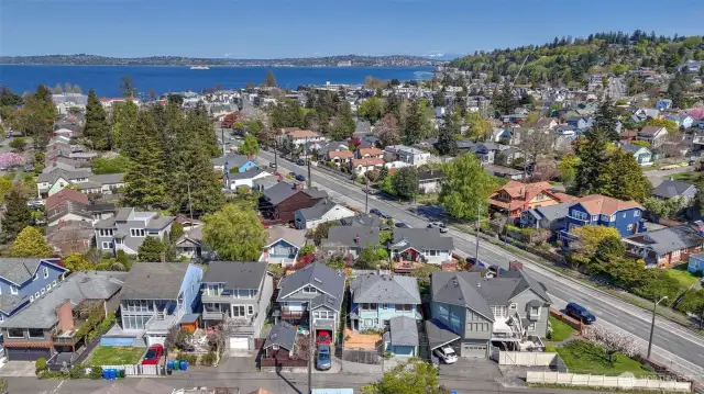 Looking north towards the Alki main beach.