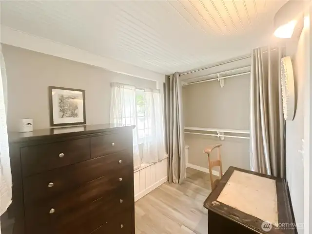 Master Walk In Closet