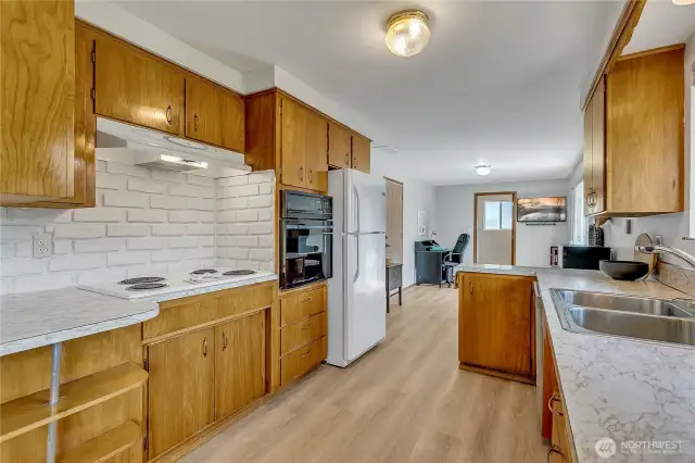 Wonderfully kept vintage kitchen