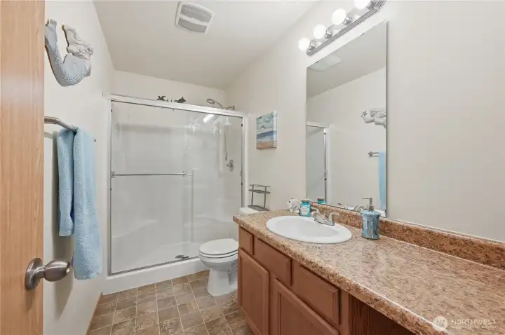 Upstairs Hall Bathroom