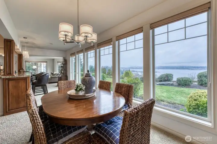 Look at the wall of windows, it allows you the enjoy and unobstructed throughout the main living areas.