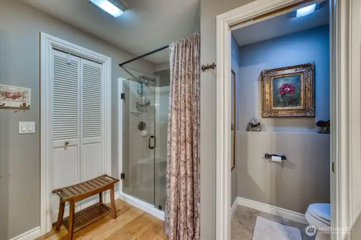 Plenty of storage in the primary ensuite.