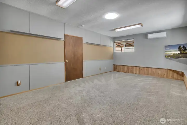 Bright and spacious family room