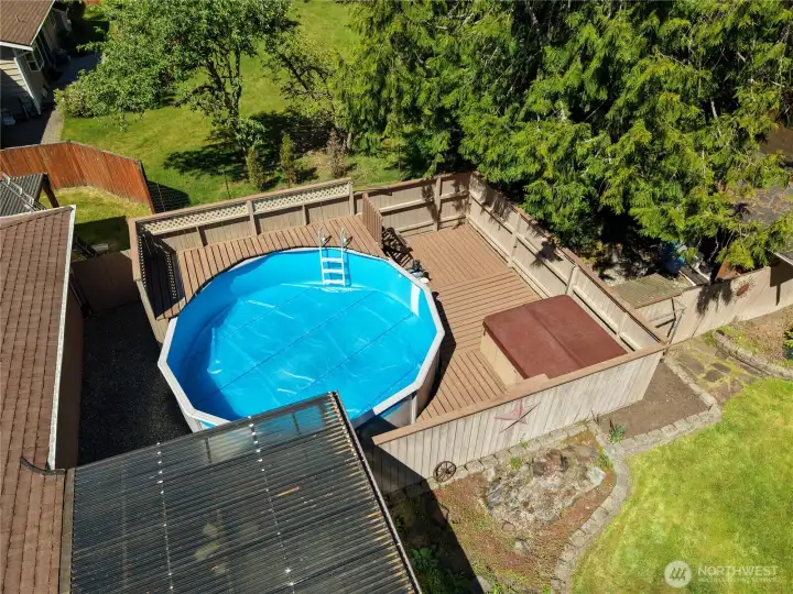 Gleaming pool and hot tub are ready for summer fun!