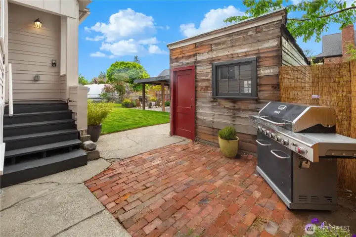 Detached garage left for footprint and BBQ patio. Detached garage left for footprint and BBQ patio.