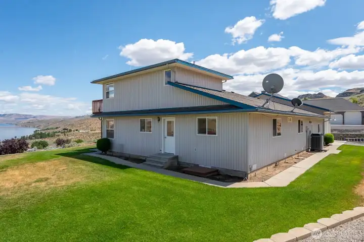 Large side yard. Large side yard.