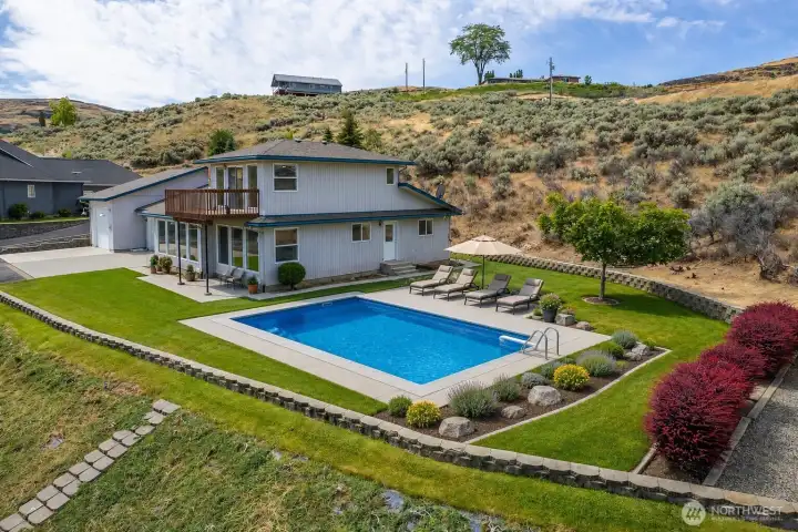 *CURRENTLY NO POOL* VIRTUALLY IMAGINED* Pool that would make this the perfect full time or personal retreat home. *CURRENTLY NO POOL* VIRTUALLY IMAGINED* Pool that would make this the perfect full time or personal retreat home.