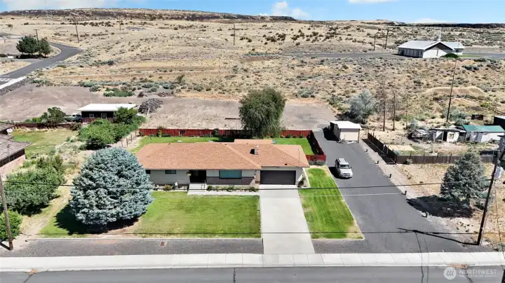 Beautiful home with double car garage and mature landscaping. This home is big, on almost an acre, a must see! Beautiful home with double car garage and mature landscaping. This home is big, on almost an acre, a must see!