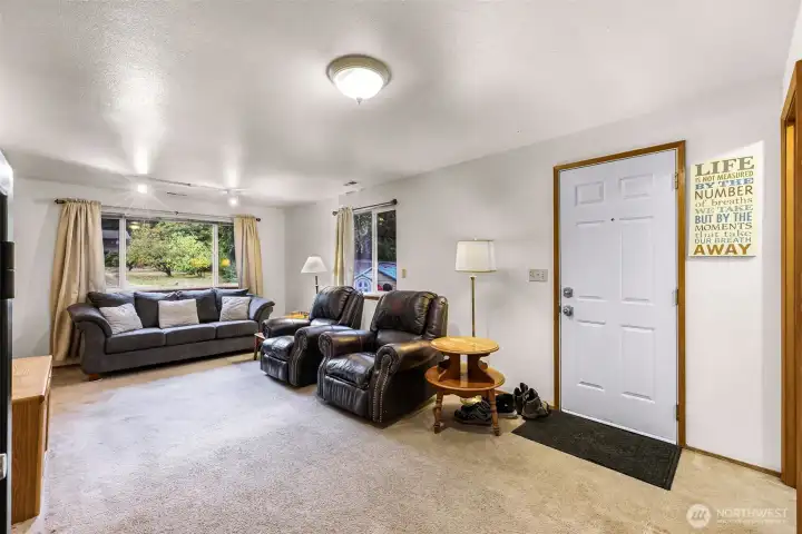 Large family room or flex space Large family room or flex space