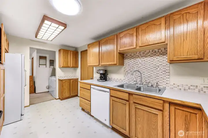 Beautiful new stone backsplash Beautiful new stone backsplash