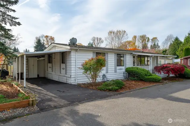 Both sides of this home has a carport giving you 3-4 covered spaces to use how you want.