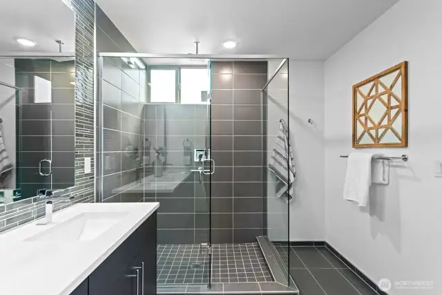 Look how BIG this shower is!