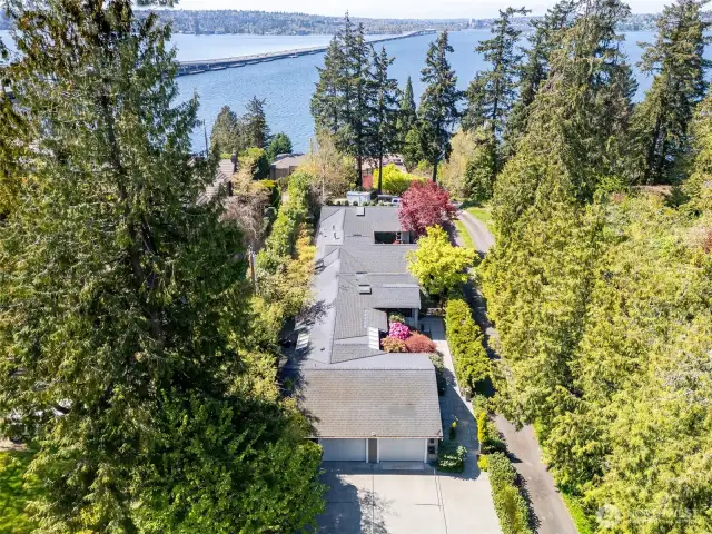 Surrounded by lush greenery, this property presents an unparalleled opportunity in one of the area’s most exclusive neighborhoods.