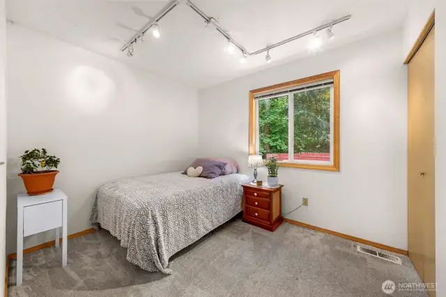 Second upstairs bedroom