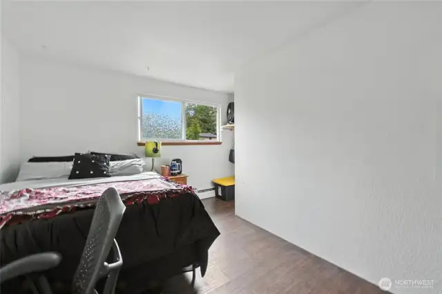 Upstairs bedroom #5
