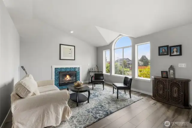 Vaulted Ceilings!