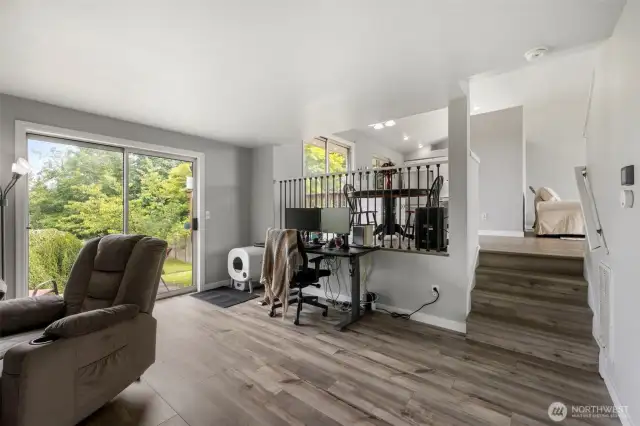 Vinyl Plank Flooring ~ New!