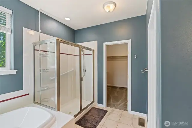 Soaking tub and shower