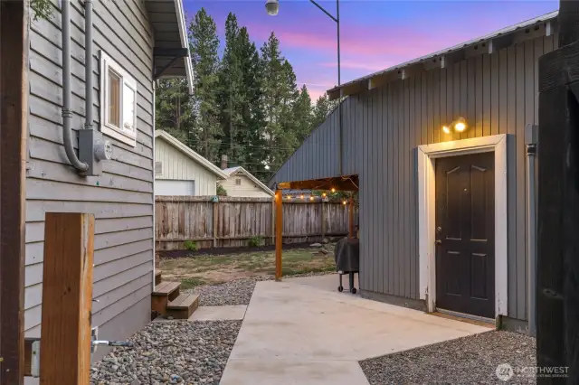 Entrance to Shop and backyard