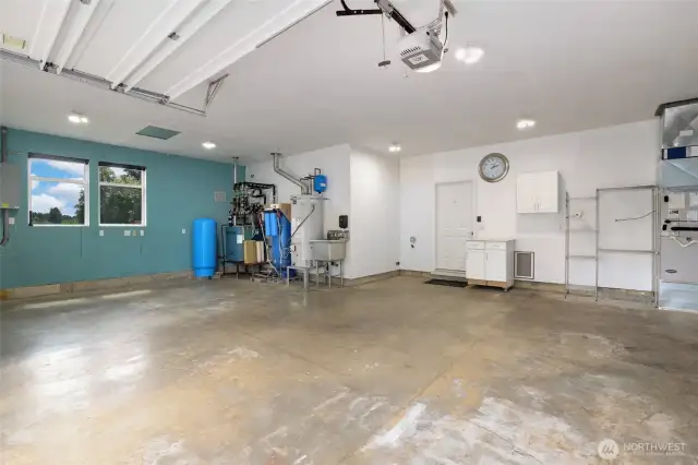 Large 2 Car Garage and Large Extra Work Area