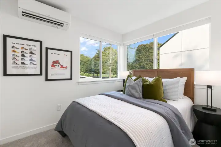 Guest bedroom