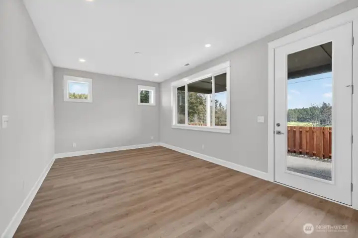 2704 Bowthorpe Street ~ Ready Now