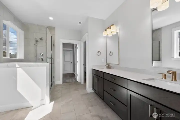 2704 Bowthorpe Street ~ Ready Now