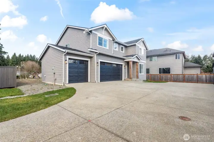 Long and wide spacious driveway.