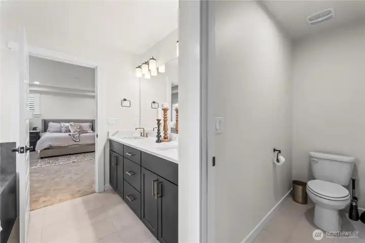 5 piece primary ensuite