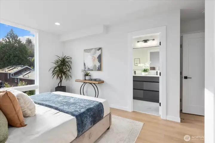 Photos of staged unit 3114