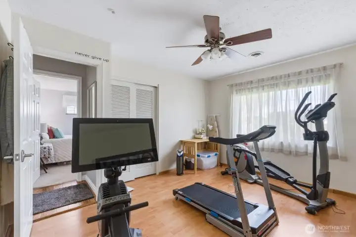 3rd Bedroom with Laminate Floor. Ceiling Fan.