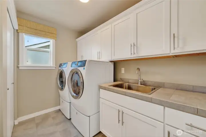 Laundry Room- upstairs