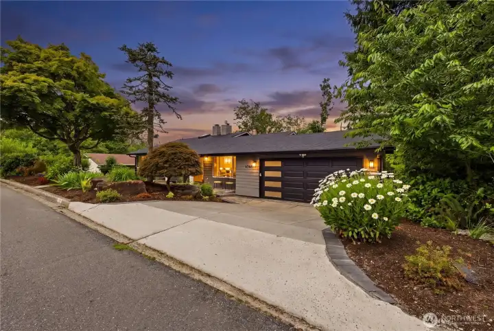 Welcome to 4548 144th Ave SE!