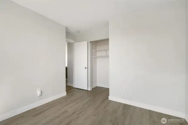 Forward guest bedroom or office