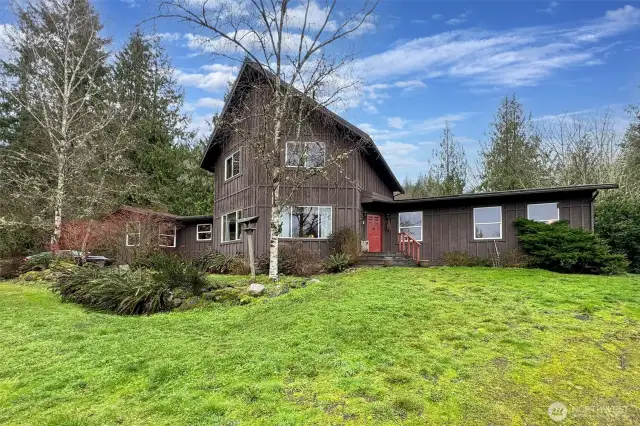 Another view of the front of the house.