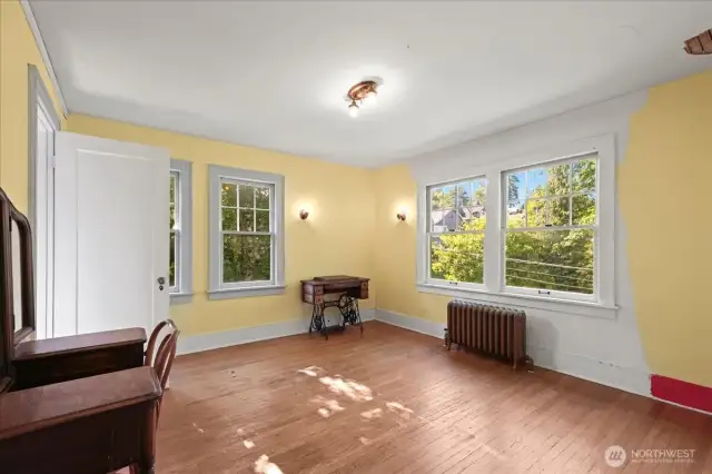 NW Bedroom
