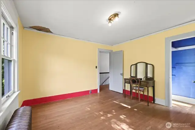 NW Bedroom