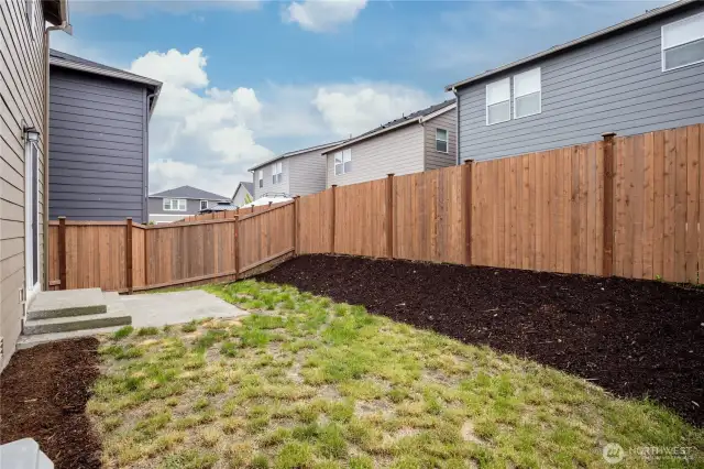 Fully-fenced back yard