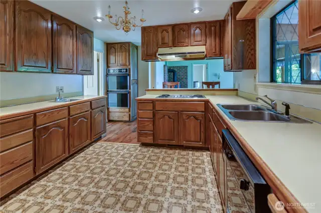 Kitchen looking towards family room