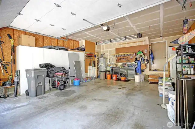 2 Car Garage~