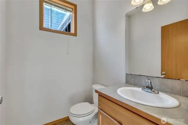 Main Floor 1/2 Bath