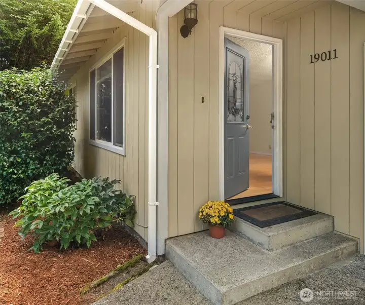 This move-in ready rambler has a fantastic layout and spacious rooms allowing for a great WFH environment.