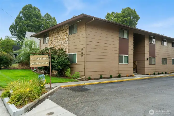 Welcome to 532 E Alder St, #13!