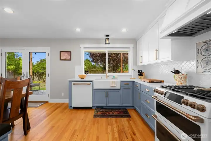 Open, light-filled layout flowing seamlessly to the dining area and backyard