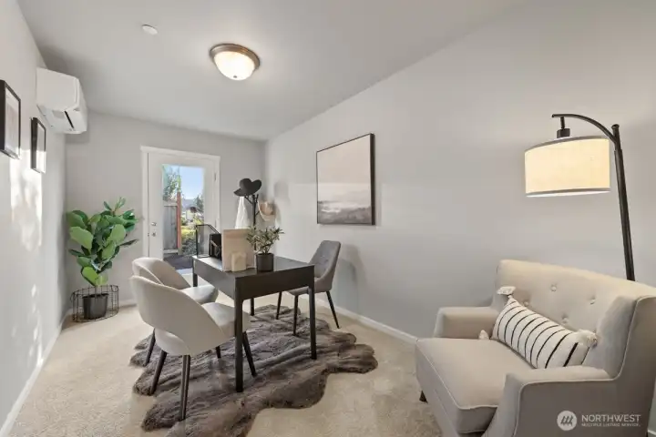 Photographs are for illustrative purposes only. Features, finishes, interior/exterior colors, landscaping and floorplan shown may vary from actual homes built.