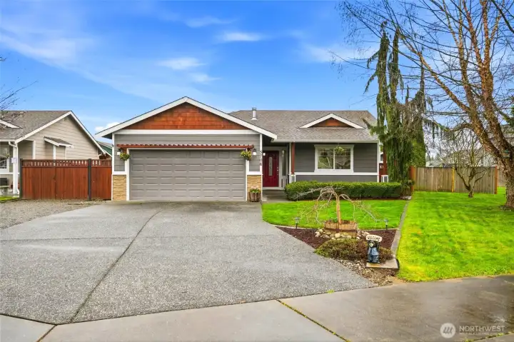 Attractive curb appeal with a welcoming presence.