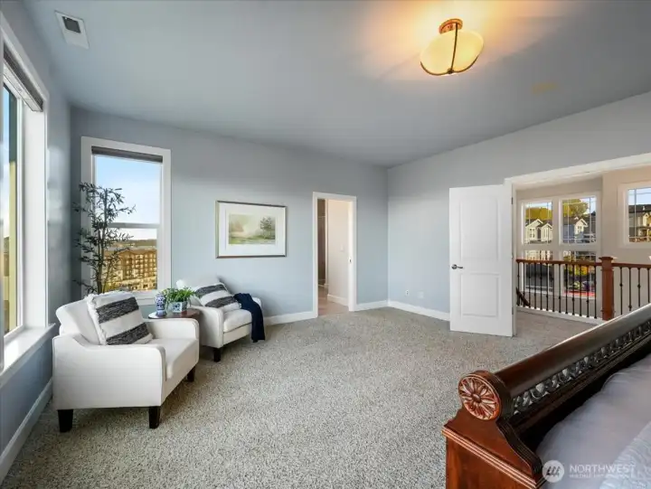 Primary with seating area