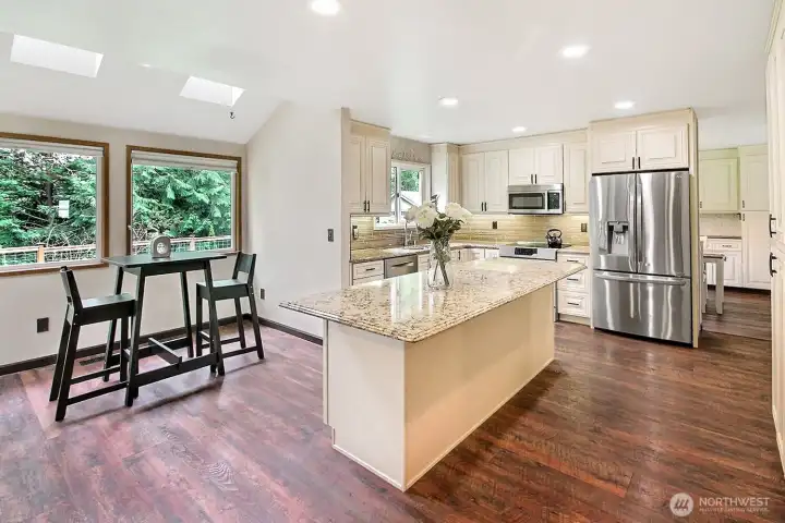 Quartz countertops and top of the line stainless appliances